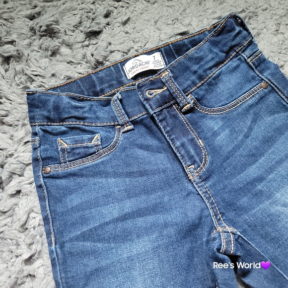 Jordache Girls Super Skinny Jeans - Picture 3 of 4